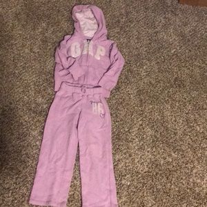 Little girl gap sweatsuit